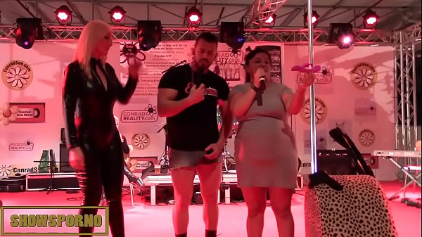 Funny show with pornstars on stage