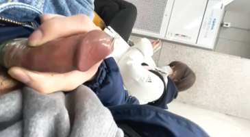 한국야동_(한국야동) 지하철에서 딸딸이 치는 역대급 개또라이가 나타났다!