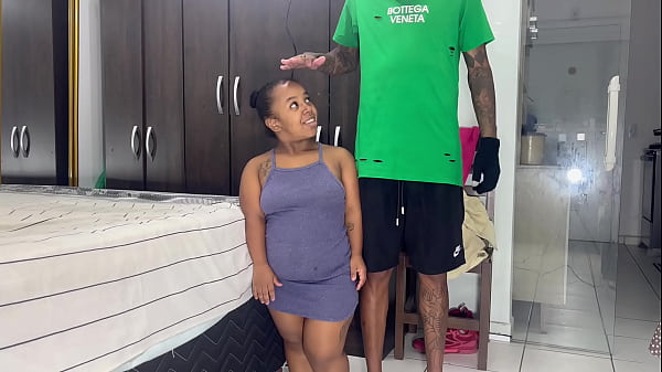I launched Anazinha with the height of shortycm on my channel she sucked standing up and asked me not to put the whole dick in her pussy if not she would roll up her pussy and asked me to