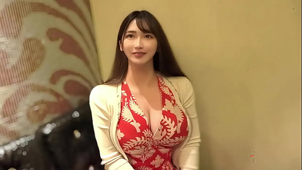The biggest J-cup ever, a super famous pregnant idol and a sex tape 2