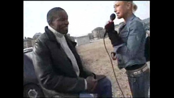 Delfyn delage fucks a black guy