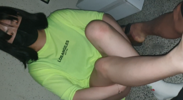 한국야동_(한국야동) 포터남 시리즈 - 형광티녀 계단에서 대딸풋잡 1