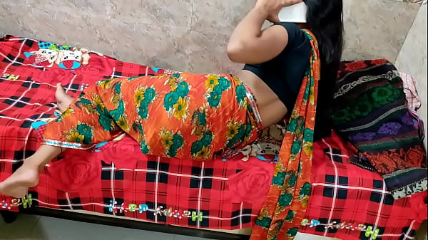 Talking to her husband on the phone. fuck me loudly. Hindi clear audio.