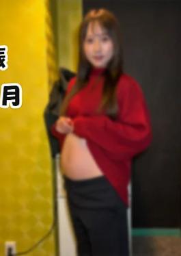 Uncensored 8.5 months pregnant Reunion with a newlywed pregnant wife carrying her enlarged belly after about 2 months Uncensored 8.5 months pregnant Reunion with a newlywed pregnant married woman with her significantly grown belly after about 2 months