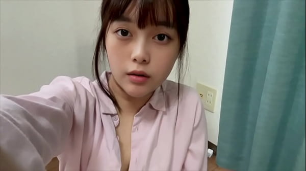 Masturbation of a mature female student. She is now in a position to give birth to ...