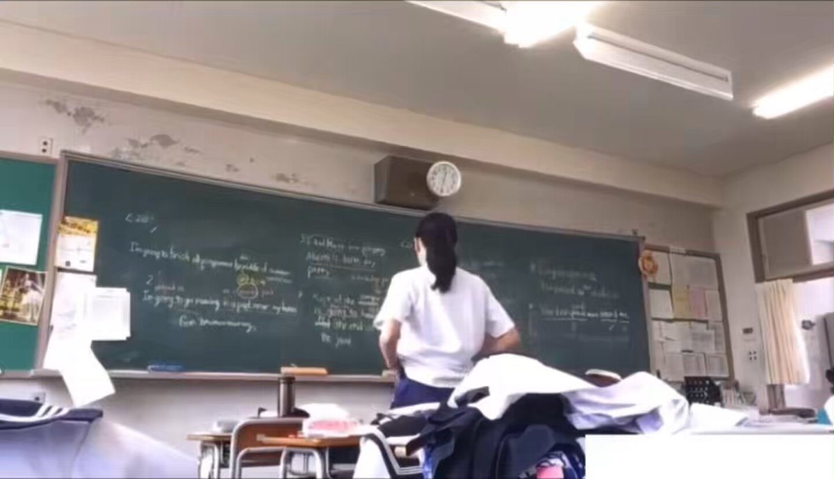 ☻