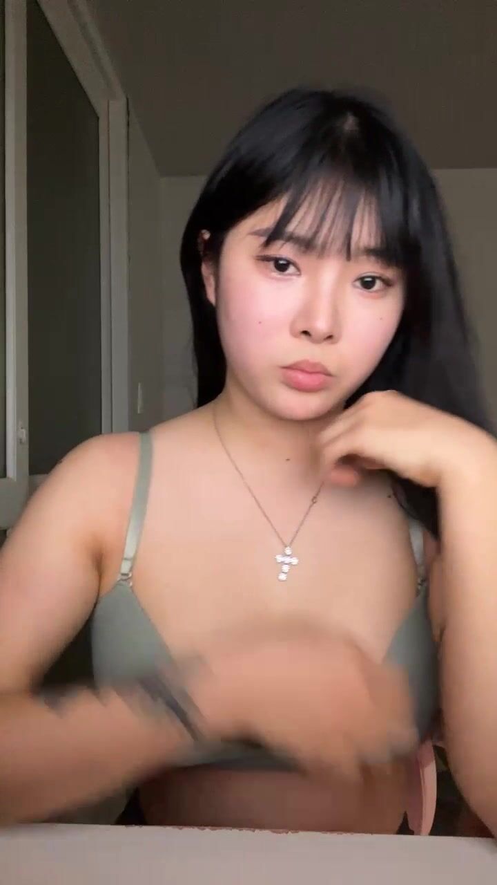 (한국야동) 살찐 헤이즈 닮은 설이의 비번방 korean porn vip