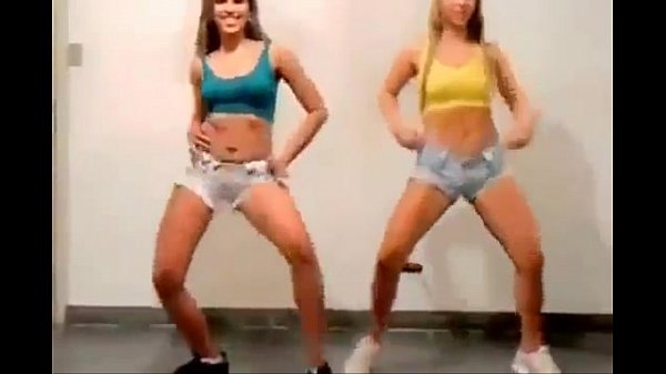 Girlfriends dancing funk 1