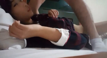 한국야동_(한국야동) 귀여운 후배얼굴 정액범벅으로 만들어주기