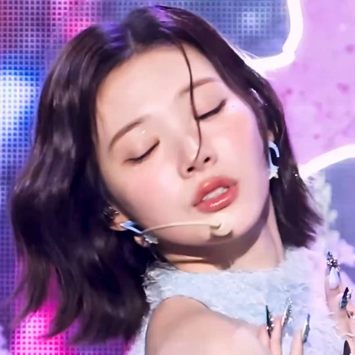𝓮𝓶𝓪♡