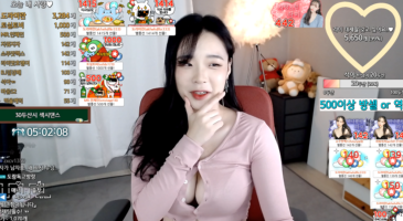 한국야동_(한국야동) 댄스타임 도중 꼭지가 그만 튀어나옴(7분경)