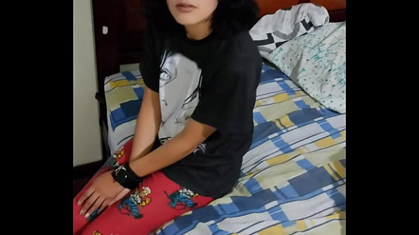I told my stepsister to play a game and I ended up tying her up to fuck her in her delicious little pussy