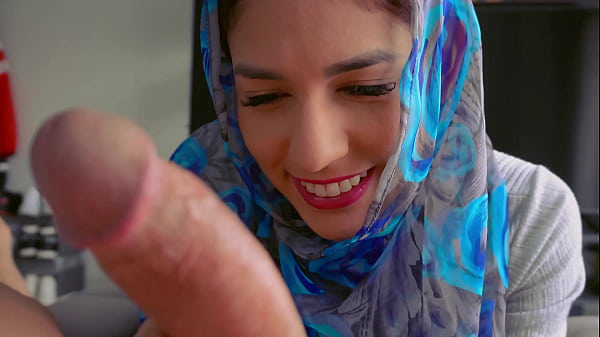 Muslim cleaning lady caught me masturbating and let me fuck her hard