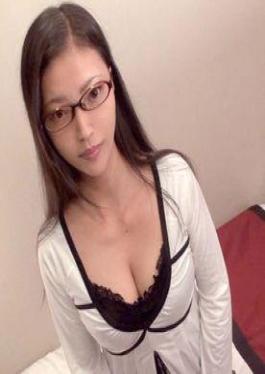 Getter, Unedited Raw Insertion Into A Beautiful Office Lady With Glasses And Beautiful F-cup Breasts!! Her Innocent Looks Transform Into An Erotic Expression, And The Raw Sex Is Irresistible!! Her Figure Is Outstanding, And Her Soft F-cup Breasts Are Shaking All Over!! Massive Squirting And A Cleaning Blowjob!! Original Version!!