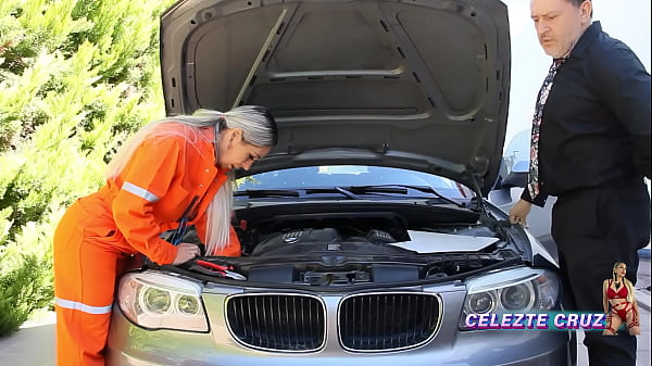 The guy I went to fix the car, he was crazy and when he discovers my broken overalls he gets hot and fucks me on top of the car